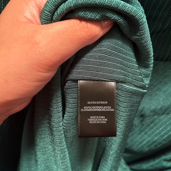 WAYF Emerald Green Dress - Picture 2 of 5